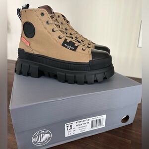 Palladium Olive and Black Combat Boots